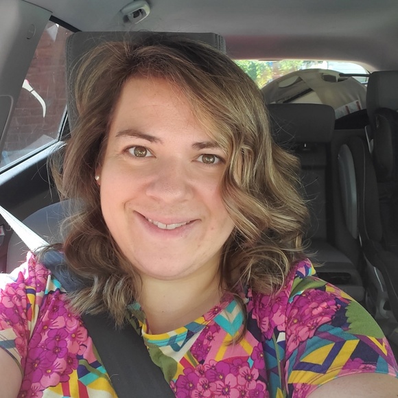 Meet your Posher, Vanessa - Picture 1 of 1